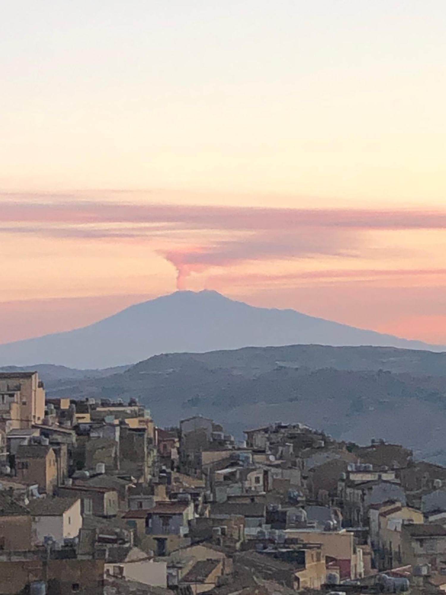 Bed and Breakfast Il Piccolo Attico Caltagirone Exterior foto
